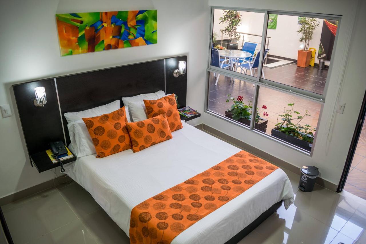 Hotel Montes De La Castellana أرمينيا المظهر الخارجي الصورة