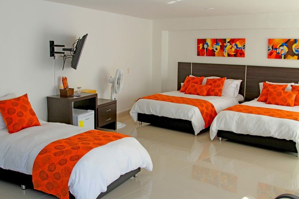 Hotel Montes De La Castellana أرمينيا المظهر الخارجي الصورة